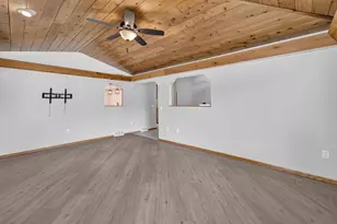 408 Pinehurst Dr, Waunakee, WI 53597 - Photo 7