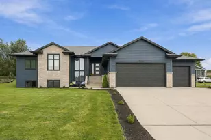 216 Ridge Creek Dr, Janesville, WI 53548 - Photo 1