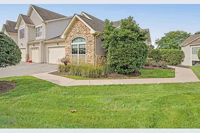 1151 E Townline Road #206, Lake Geneva, WI 53147 - Photo 3