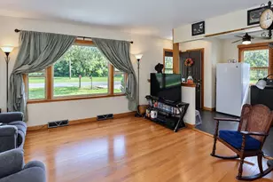 3616 S Glenwood Dr, Beloit, WI 53511 - Photo 9