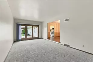 5302 Comanche Way, Madison, WI 53704 - Photo 19