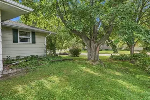 5302 Comanche Way, Madison, WI 53704 - Photo 53
