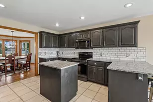 W5360 Highland Dr, New Glarus, WI 53574 - Photo 9