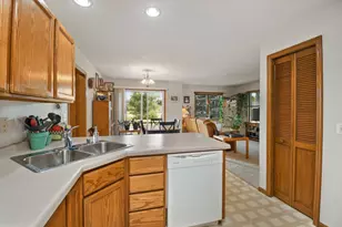 706 Forest Edge Dr, Mazomanie, WI 53560 - Photo 15