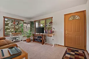 706 Forest Edge Dr, Mazomanie, WI 53560 - Photo 5