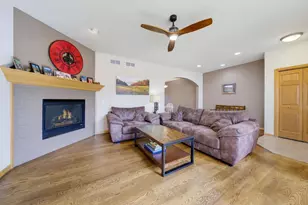 1241 N Pine St, Sun Prairie, WI 53590 - Photo 5