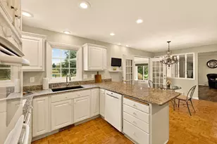 1542 Comanche Glen, Madison, WI 53704 - Photo 5