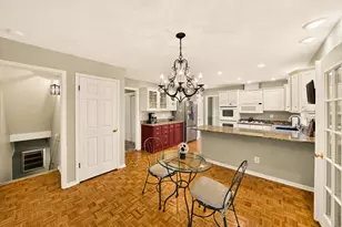 1542 Comanche Glen, Madison, WI 53704 - Photo 9