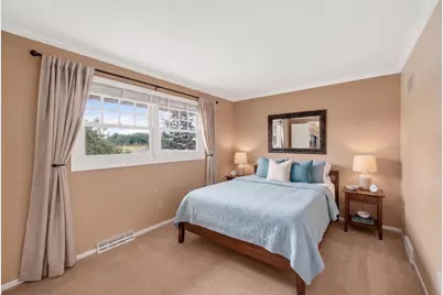 1542 Comanche Glen, Madison, WI 53704 - Photo 33