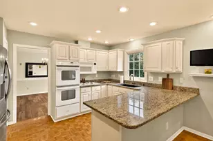 1542 Comanche Glen, Madison, WI 53704 - Photo 3