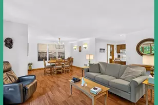 726 Saukdale Way, Madison, WI 53717 - Photo 5