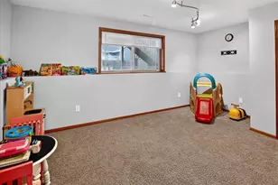 4109 Vidon Dr, Madison, WI 53704 - Photo 39