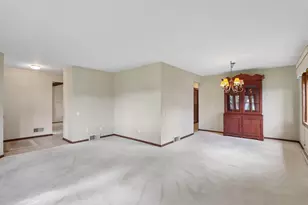 121 Winston Way, Waunakee, WI 53597 - Photo 7