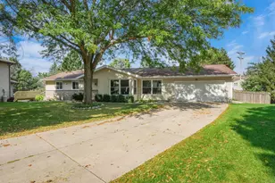 6 Lynbrook Cir, Madison, WI 53719 - Photo 1