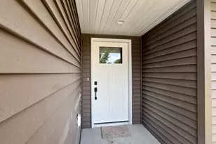 212 Danielle Dr, Randolph, WI 53956 - Photo 5