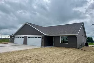212 Danielle Dr, Randolph, WI 53956 - Photo 37