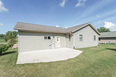 262 E Front Street, Markesan, WI 53946 - Photo 7
