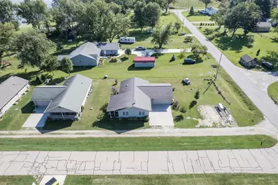 262 E Front Street, Markesan, WI 53946 - Photo 13