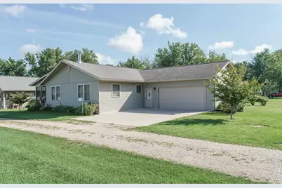 262 E Front Street, Markesan, WI 53946 - Photo 3