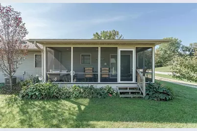 262 E Front Street, Markesan, WI 53946 - Photo 5