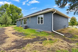 312 Village Ln, Ripon, WI 54971 - Photo 37
