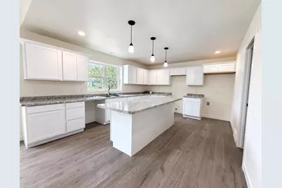 312 Village Lane, Ripon, WI 54971 - Photo 5