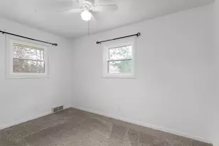 478 N Arch St, Janesville, WI 53548 - Photo 15