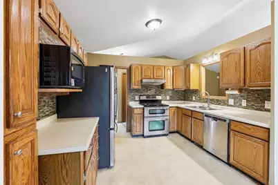 280 Kierstead Lane, Oregon, WI 53575 - Photo 3