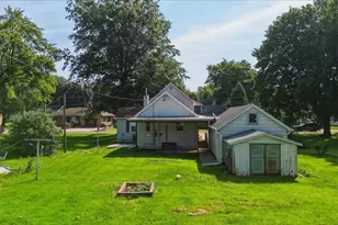 404 East St, Other, IL 61277 - Photo 7