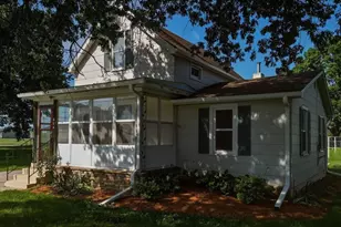 404 East St, Other, IL 61277 - Photo 3