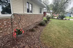 436 Connie St, Cottage Grove, WI 53527 - Photo 3