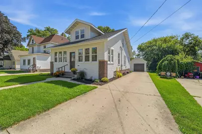 219 E Mill Street, Beaver Dam, WI 53916 - Photo 27