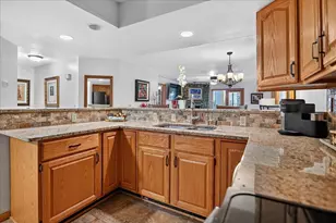 5387 Mariner's Cove Dr, Madison, WI 53704 - Photo 3