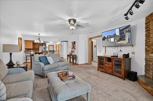 5387 Mariner's Cove Dr, Madison, WI 53704 - Photo 21