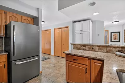 5387 Mariners Cove Drive #312, Madison, WI 53704 - Photo 17