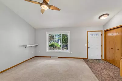 6209 Adobe Way, Madison, WI 53719 - Photo 9