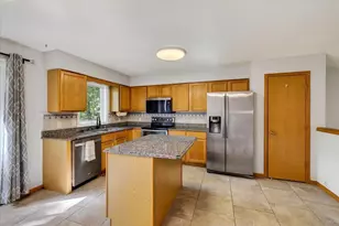 6209 Adobe Way, Madison, WI 53719 - Photo 13