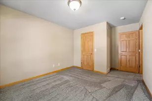 1333 Waldorf Blvd, Madison, WI 53719 - Photo 25