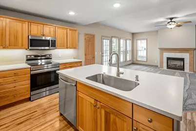 1333 Waldorf Boulevard, Madison, WI 53719 - Photo 11