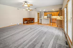 1333 Waldorf Blvd, Madison, WI 53719 - Photo 7