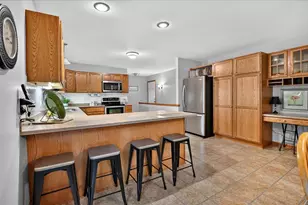 617 Kvamme Ln, Stoughton, WI 53589 - Photo 7