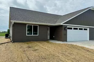 214 Danielle Dr, Randolph, WI 53956 - Photo 1