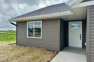 214 Danielle Dr, Randolph, WI 53956 - Photo 7
