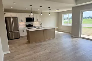 214 Danielle Dr, Randolph, WI 53956 - Photo 19