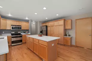 1716 Oakridge Ct, Stoughton, WI 53589 - Photo 11