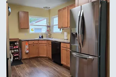 11904 W Oakwood Drive, Franklin, WI 53132 - Photo 9