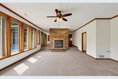 5009 Cottage Grove Road, Madison, WI 53716 - Photo 9