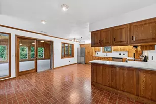5009 Cottage Grove Rd, Madison, WI 53716 - Photo 19