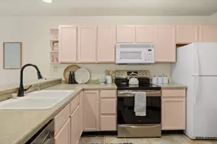 1328 Carpenter St, Madison, WI 53704 - Photo 9