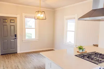 117 E Milwaukee Street, Stoughton, WI 53589 - Photo 5